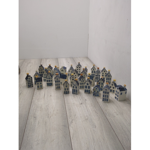 2090 - Lot of Blue Delft Houses from Henkes and KLM