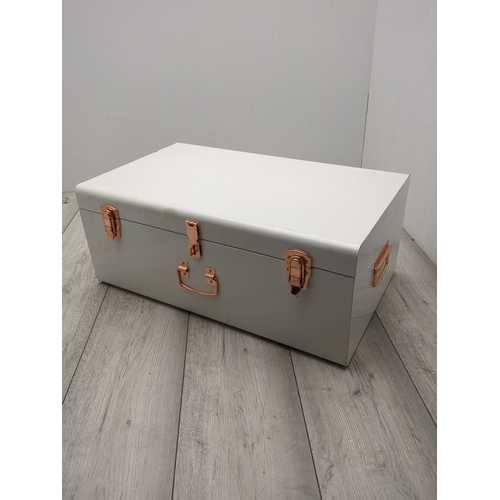 Lot 606       