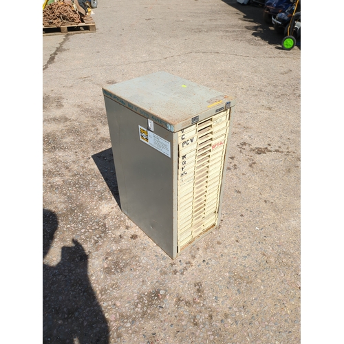 Lot 610       