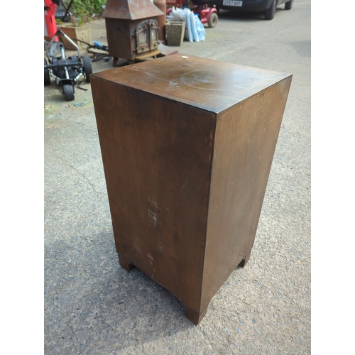 408 - Oak Small Cabinet with Drawer and Doors