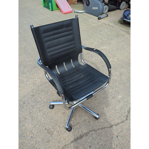 410 - Black Office Chair with Chrome Base