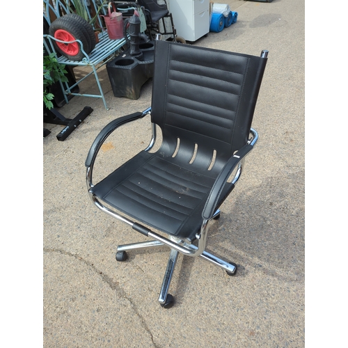 410 - Black Office Chair with Chrome Base