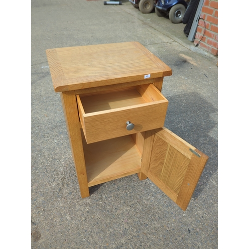 430 - Country Comfort Oak Cabinet