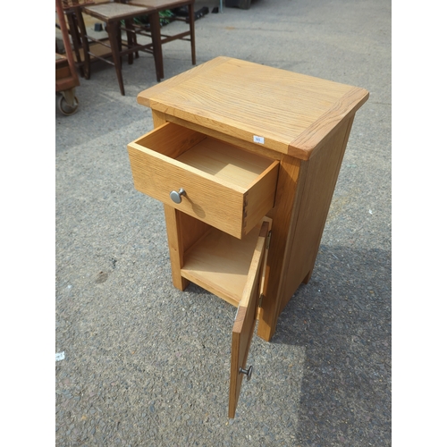 430 - Country Comfort Oak Cabinet