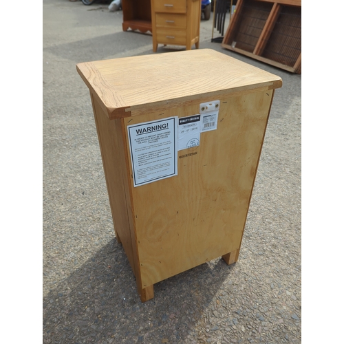 430 - Country Comfort Oak Cabinet