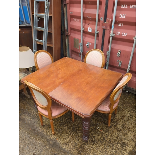 466 - Lot of 4 dining chairs and Extending table