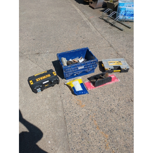 Job lot of assorted tools including DeWalt toolbox