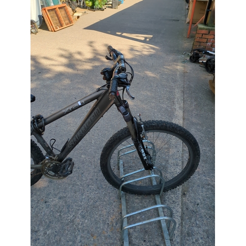 206 - Saracen X-ray Pro Mountain Bike