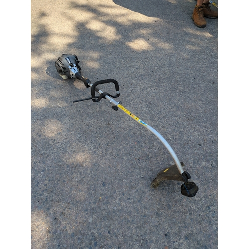 217 - Titan grass trimmer