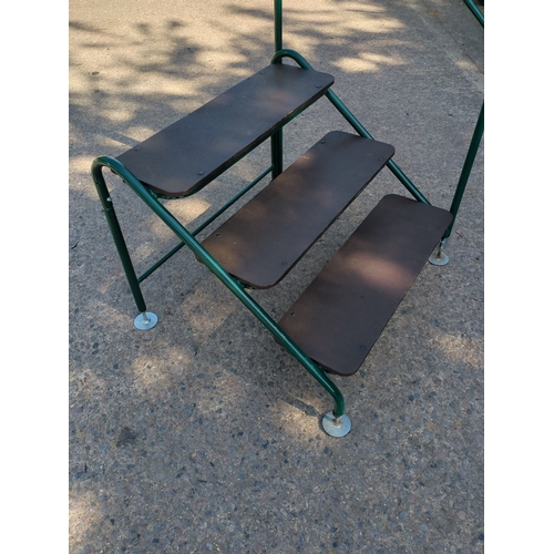 219 - Green Metal Framed Portable Three step platform