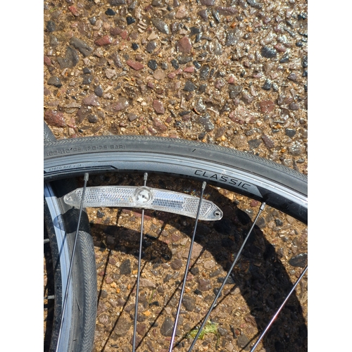 123 - Lot of 2 Bicycle Wheels