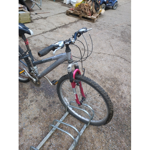 144 - Raleigh Freeride M2000 Bicycle