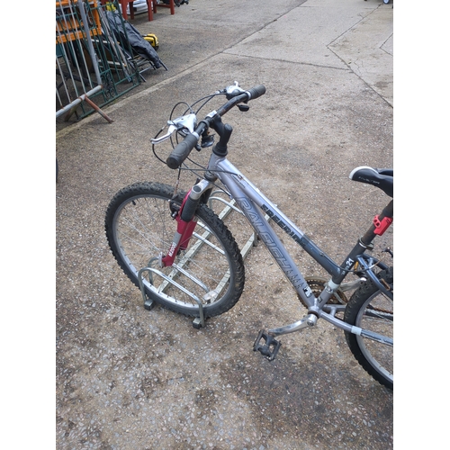 144 - Raleigh Freeride M2000 Bicycle