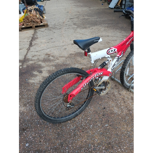 147 - Silverfox SF70 bicycle