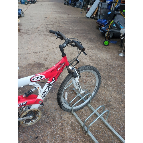 147 - Silverfox SF70 bicycle