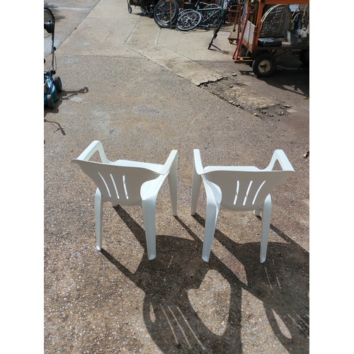 150 - 2 x White Plastic Garden Chairs