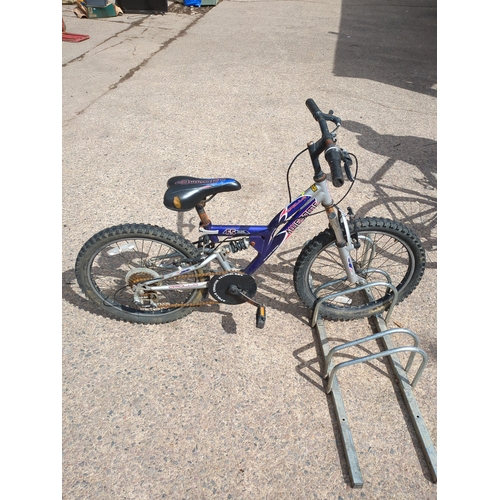 Lot 227       
