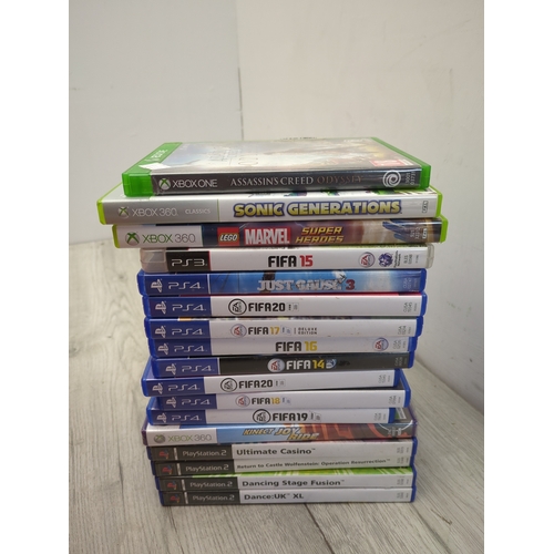 Lot of Video Game Discs including FIFA and Assassins Creed