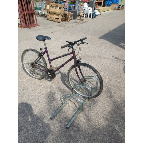 130 - Raleigh Nexos Bicycle