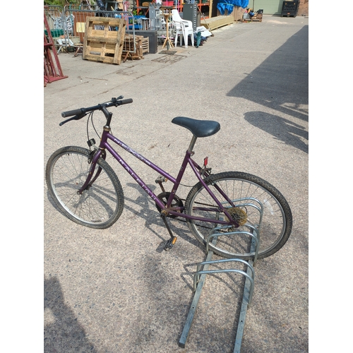 130 - Raleigh Nexos Bicycle