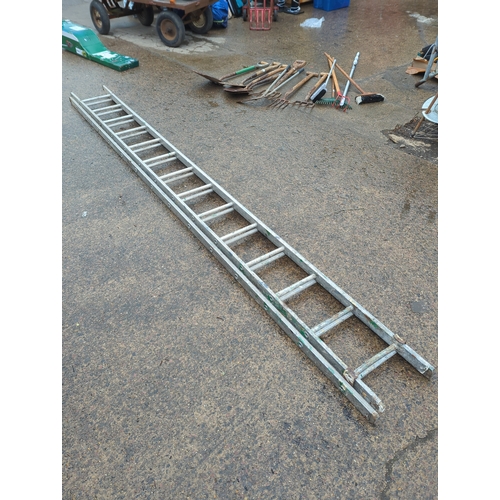 199 - Large Collapsible aluminium ladder