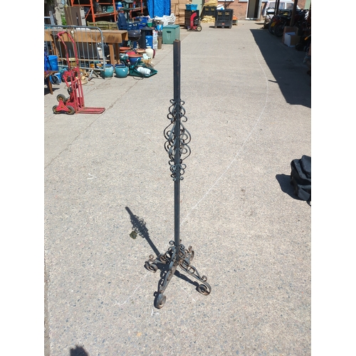 Lot 76        