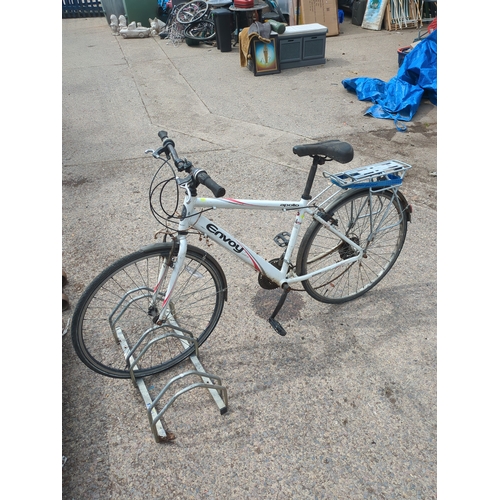 33 - Apollo Envoy Bicycle