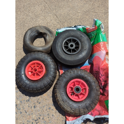 44 - Lot of 3 Wheelbarrow Tyres with Inner Tube