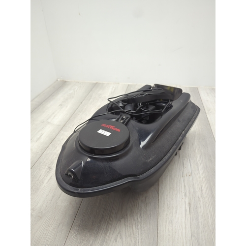 1 - Boatman Actor Bait Boat