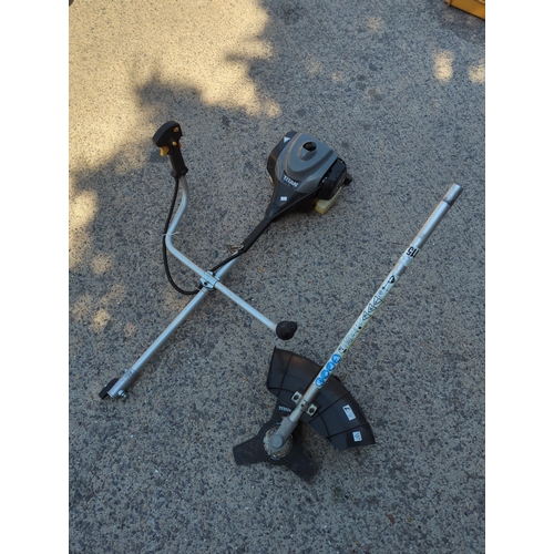 17 - Titan brush cutter