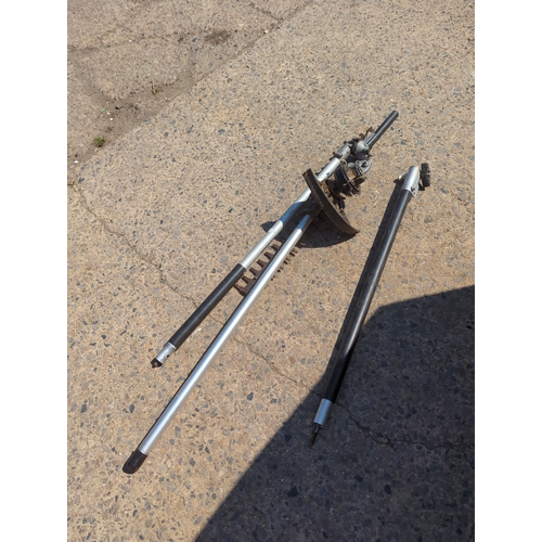 29 - Selection of Garden Tool Parts