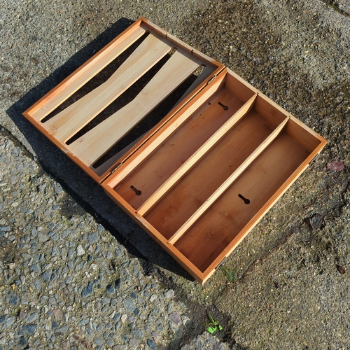 Bamboo Sorting Tray with Dividers