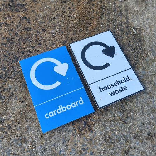 Lot of 2 Recycling Signs