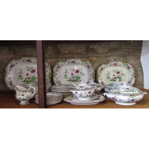 112 - A collection of 19th century Macao pattern dinnerwares,comprising a pair of tureens and covers,pair ... 