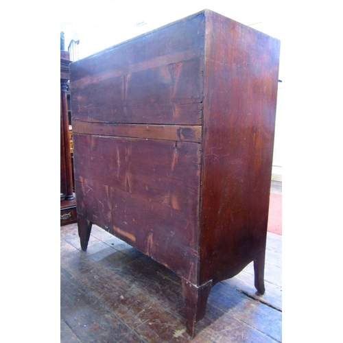 1529 - A Regency mahogany bow fronted chest of three long and two short drawers with caddy top and raised o... 