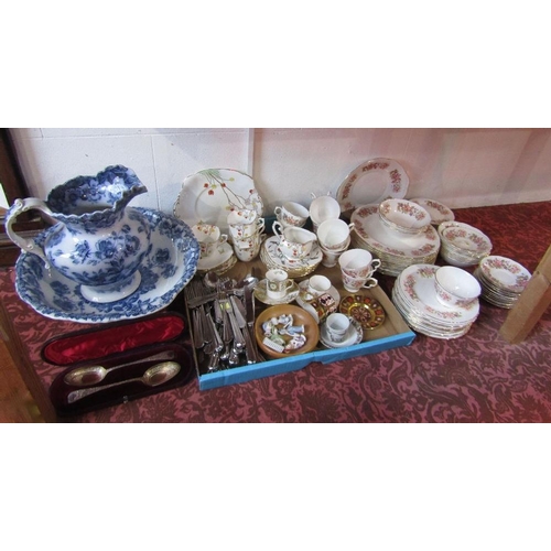 78 - A quantity of Standard China Tudor shaped Art Deco teawares,Colclough floral dinner and teawares,a R... 