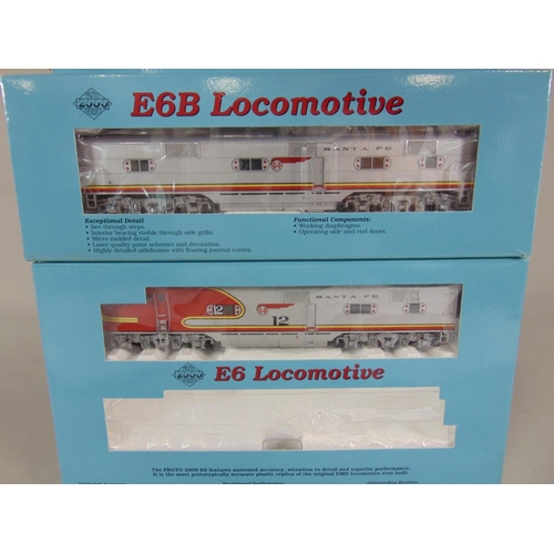 166 - HO Proto series Limited Edition E6 and E6B Locomotive pair in boxes, complete with polystyrene body ... 