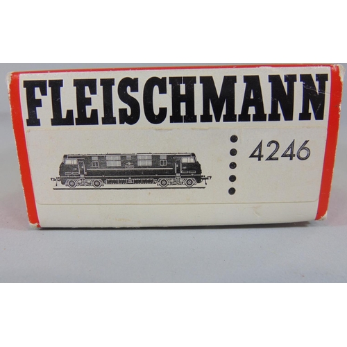 191 - Fleischmann  HO gauge collection including  4246 locomotive 'Greyhound' no D821, boxed with insructi... 