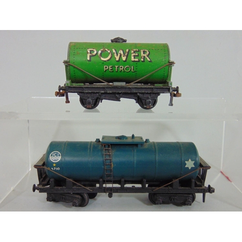 130 - Collection of Hornby dublo tank wagons including ICI Tank Wagon 5710, all unboxed