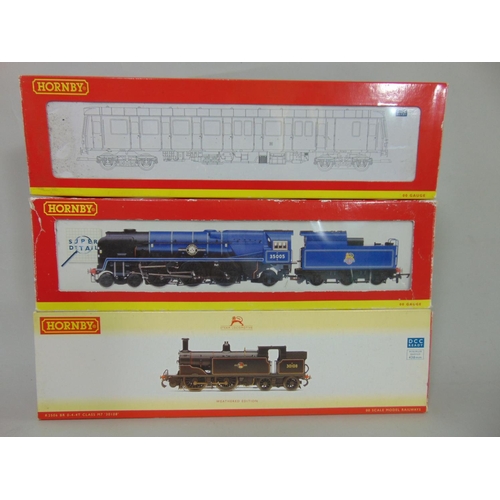 65 - 3 Hornby Locomotives: R2171 BR 4-6-2 'Canadian Pacific' Merchant Navy Class, R2509 class 121 Driving... 