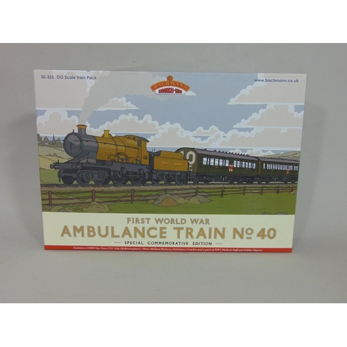 72 - Bachmann 00 gauge box set 'First World War Ambulance Train No 40' 30-325. Includes 'City of Birmingh... 