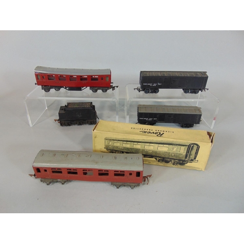 154 - Large collection of locomotives and rolling stock including unboxed Hornby '41 Squadron'4-6-2 with t... 