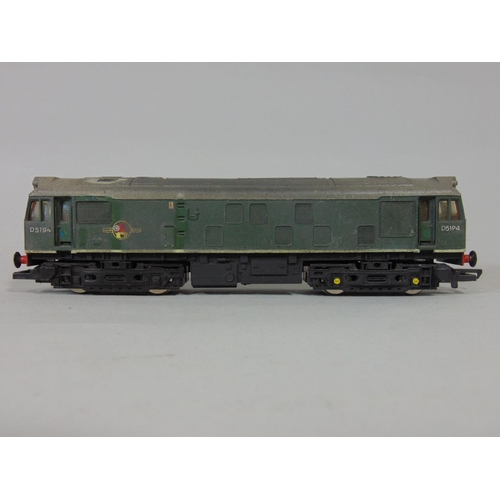 147 - Hornby  British Rail collection: 4 Intercity 125 Diesel locomotives, 5 coaches, 3 diesel locomotives... 