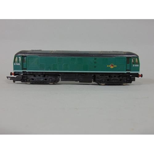 147 - Hornby  British Rail collection: 4 Intercity 125 Diesel locomotives, 5 coaches, 3 diesel locomotives... 