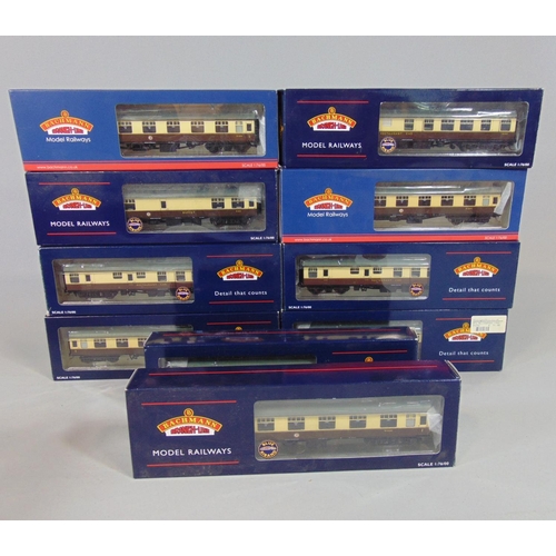 80 - 10 Bachmann Branchline boxed coaches, all BR Mk 1 in chocoloate/cream livery including restaurant an... 