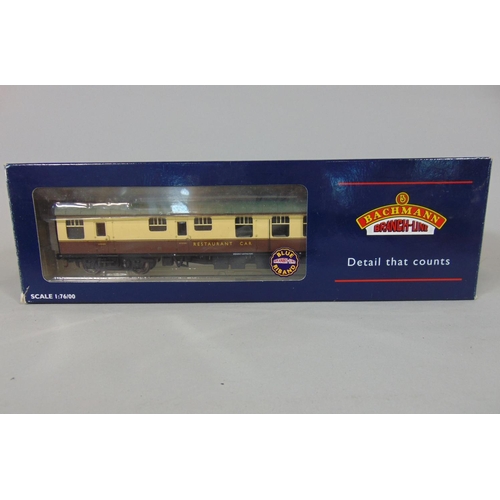 80 - 10 Bachmann Branchline boxed coaches, all BR Mk 1 in chocoloate/cream livery including restaurant an... 