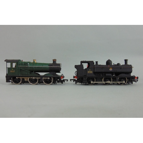 128 - Collection of unboxed locomotives and rolling stock by Mainline incl Diesel D824 'HighFlyer', 'Royal... 