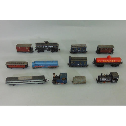 157 - Egger- Bahn minitrains 009: 2 locomotives, 2 cariages, 2 brake vans together with Lone Star 000/N ga... 