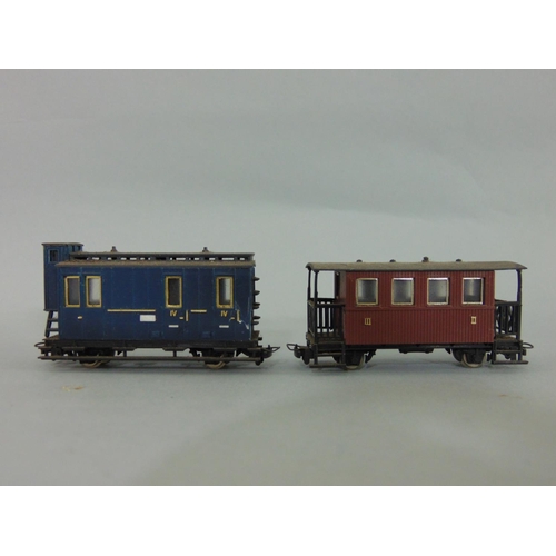 157 - Egger- Bahn minitrains 009: 2 locomotives, 2 cariages, 2 brake vans together with Lone Star 000/N ga... 