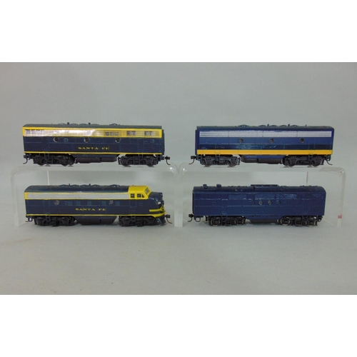 196 - 6 HO gauge locomotives, 4 marked Santa Fe, all unboxed and some repainted (6)